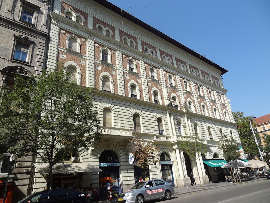 Residence Parliament Budapest Exterior foto
